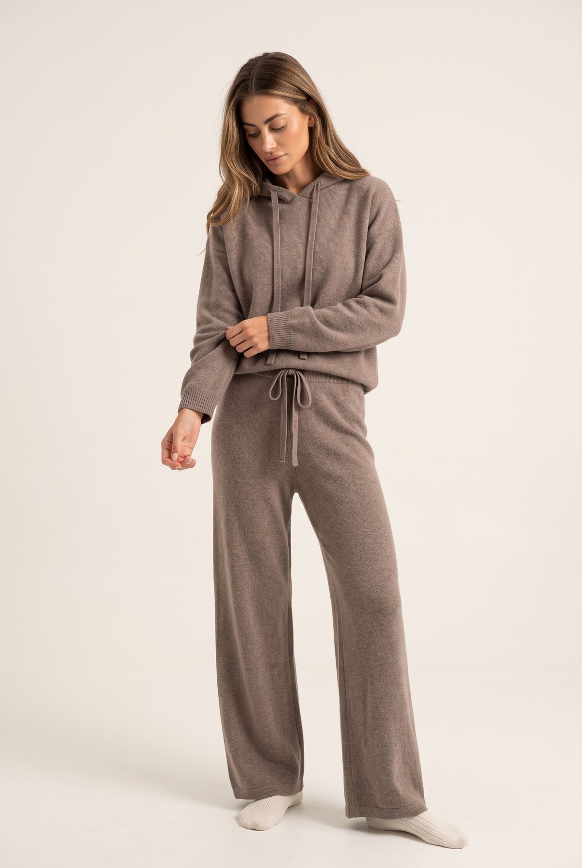 Hooded pure cashmere set in Camel Set
